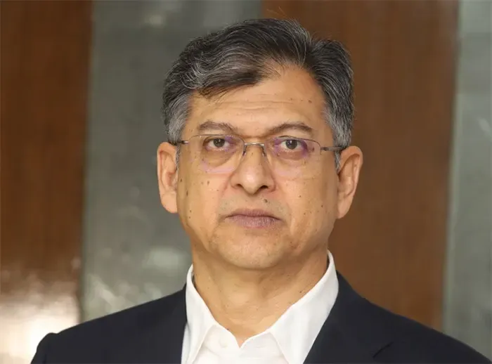 সমঝোতার ভিত্তিতেই সংবিধান সংস্কার করতে চাই: স্বরাষ্ট্রমন্ত্রী